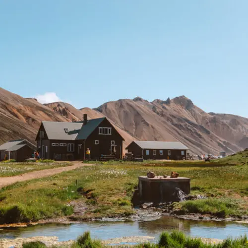 landmannalaugar mountain hut