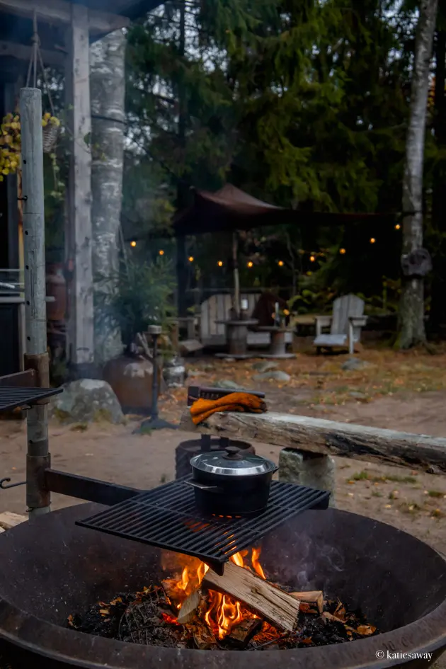 Cooking local produce for dinner at Gullis Gård glamping in Falkenberg